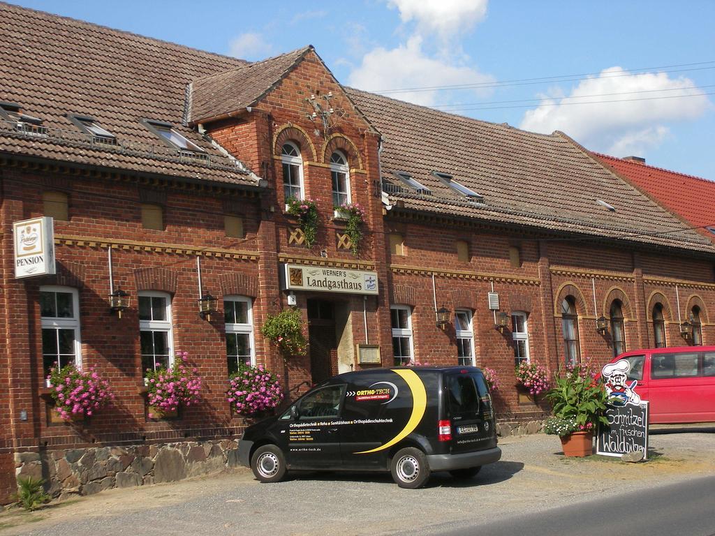 Werners Landgasthaus 호텔 Lieskau 외부 사진