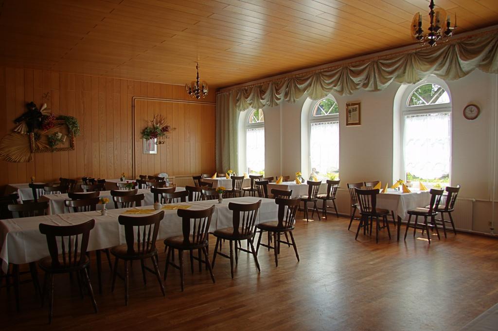 Werners Landgasthaus 호텔 Lieskau 외부 사진